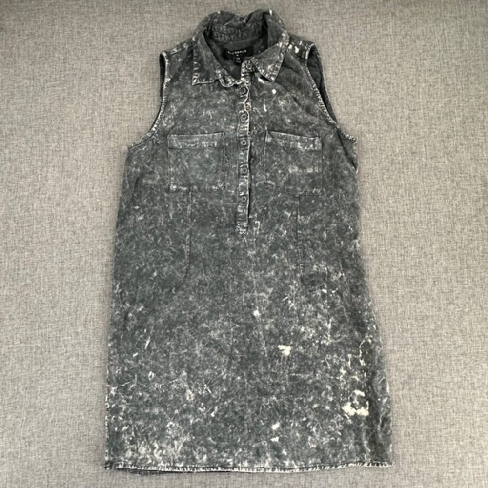 By Corpus Dress Acid Wash Sleeveless Collared  Half Way Buttons Small 100% Rayon